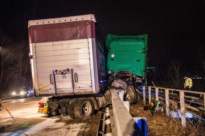 Ilshofen: Schwerer LKW Unfall auf Autobahn A6 mit Folgeunfall 